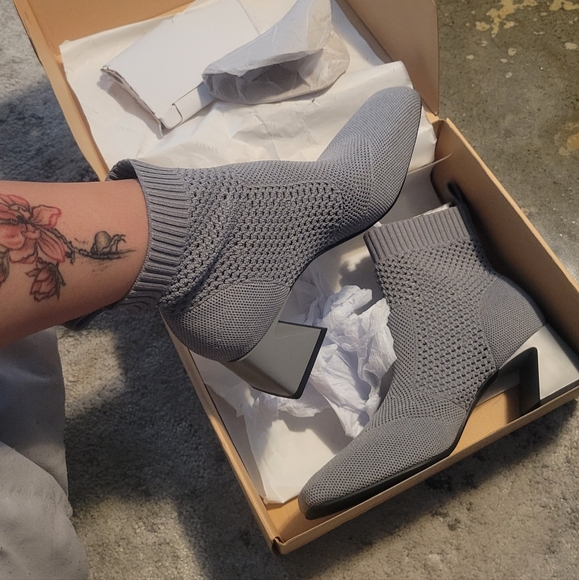 vivaia Shoes - New VIVAIA Melissa boots - size 37.5 US7.5